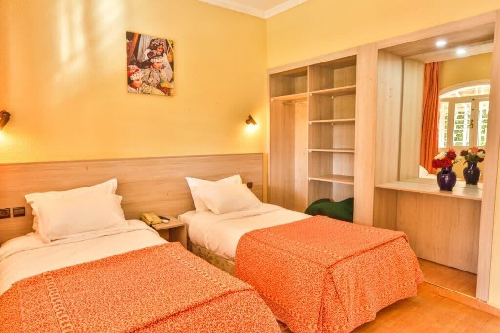Hotel Al Bassatine 贝尼迈拉勒 外观 照片
