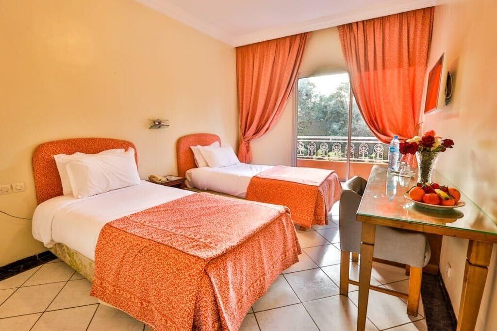 Hotel Al Bassatine 贝尼迈拉勒 外观 照片