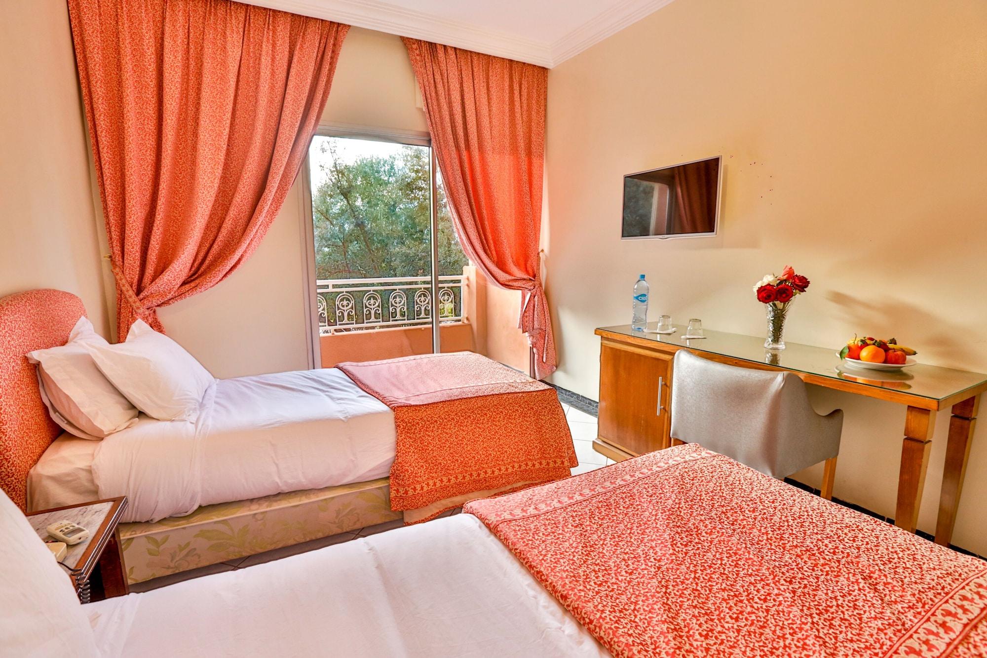 Hotel Al Bassatine 贝尼迈拉勒 外观 照片