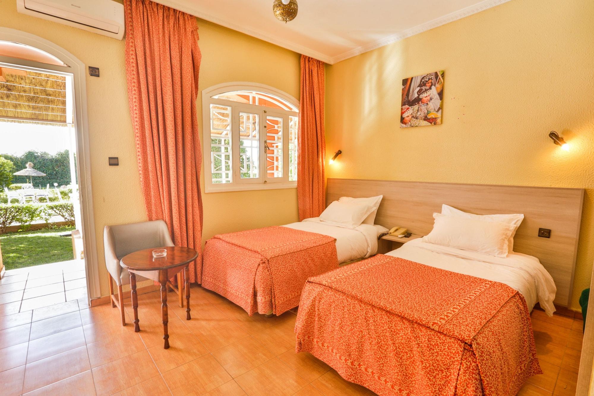 Hotel Al Bassatine 贝尼迈拉勒 外观 照片