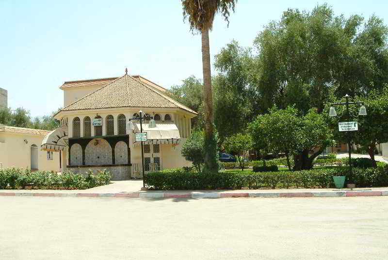 Hotel Al Bassatine 贝尼迈拉勒 外观 照片
